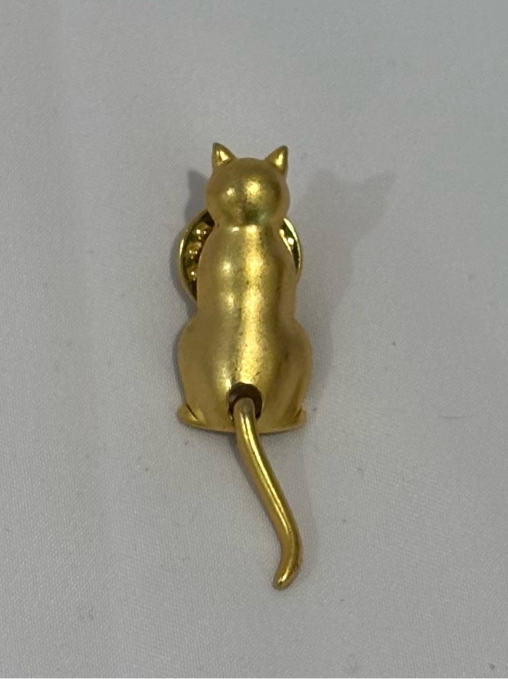 Gold Tone Cat-Shaped Pin Signed JJ Vintage Brooch